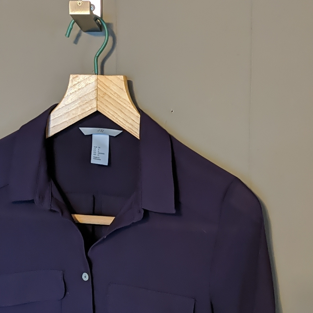 H&M sheer button down dress shirt Sz 6